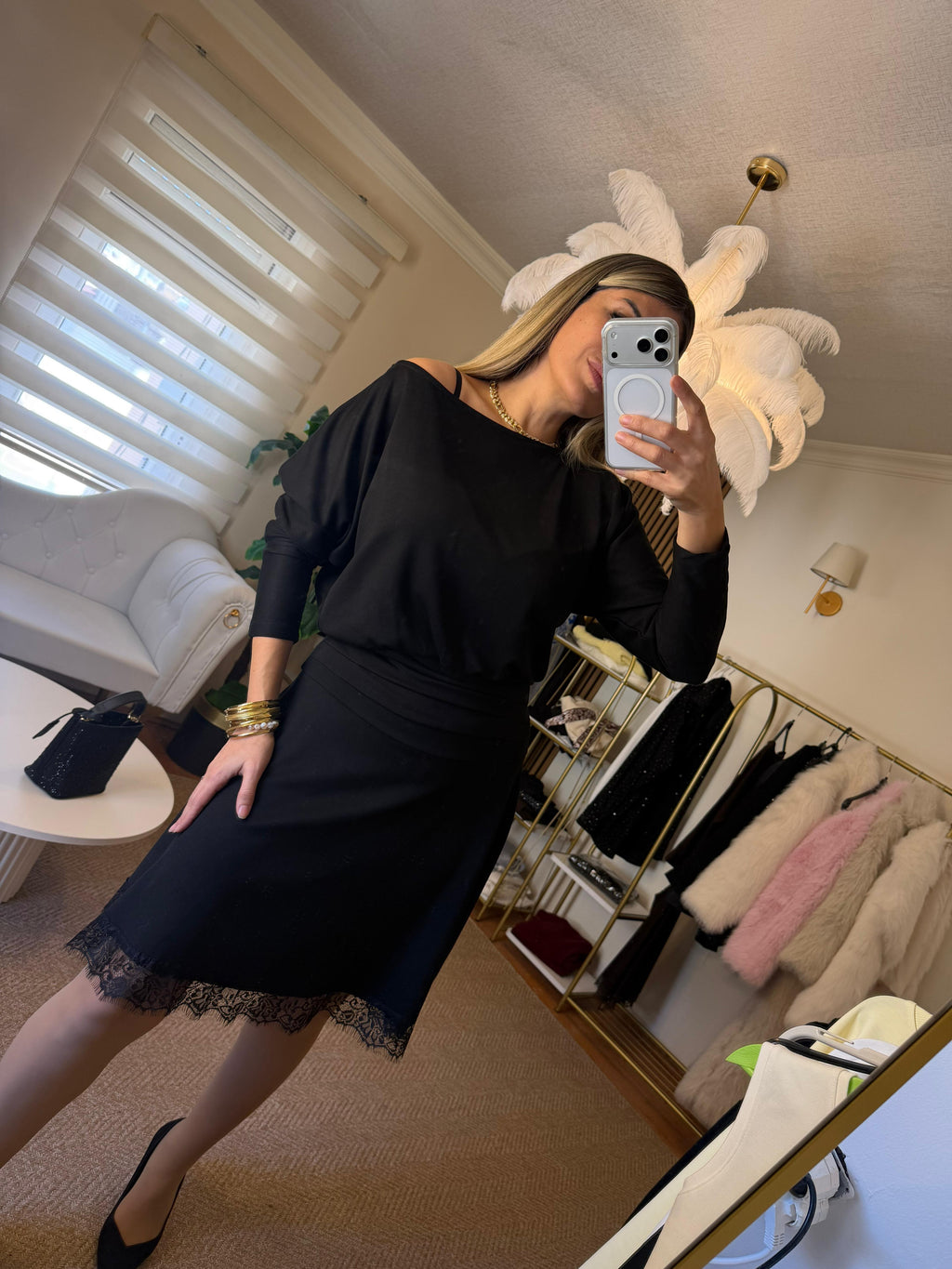 Modal Kumaş Dantel Detaylı Elbise