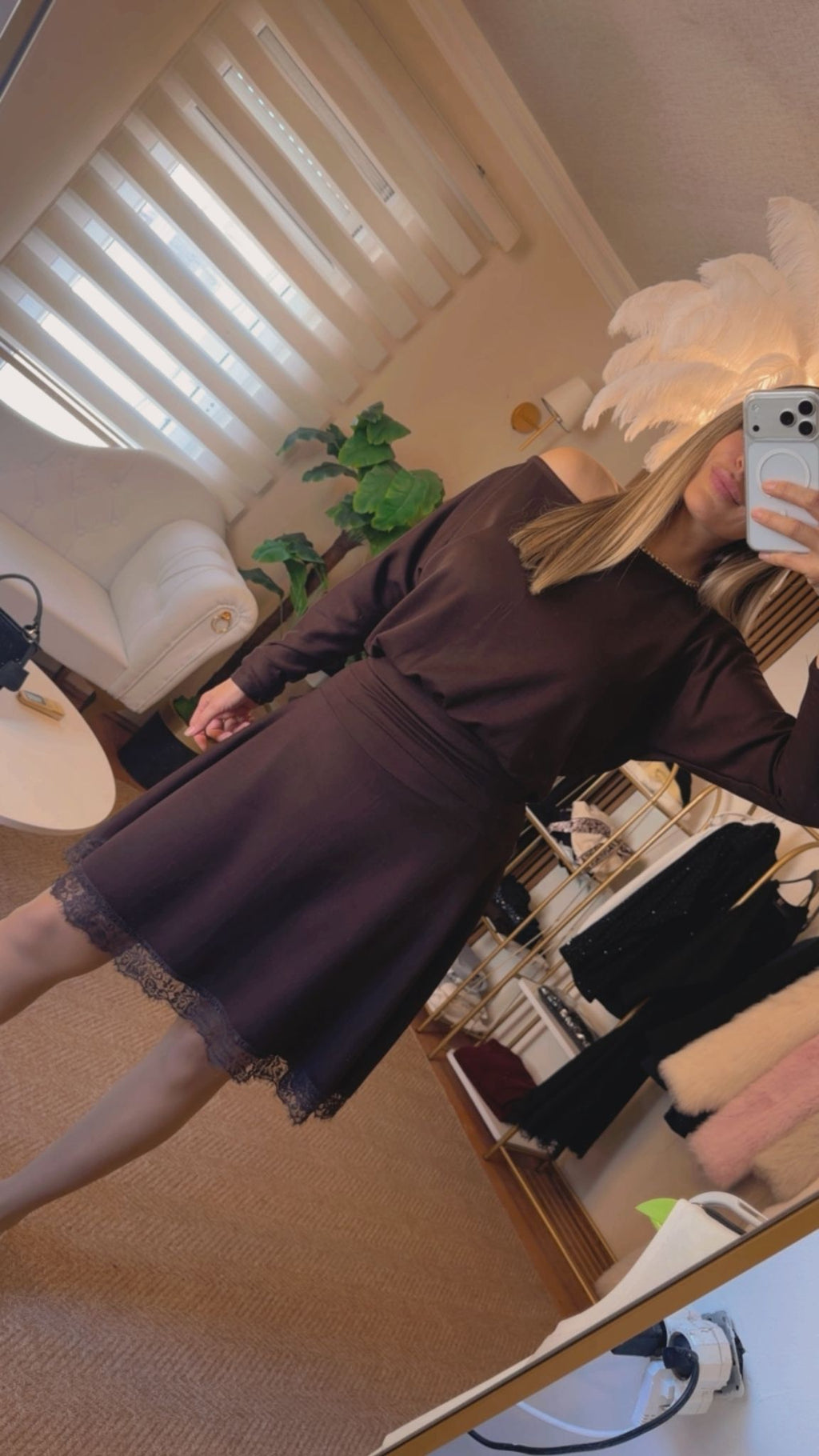 Modal Kumaş Dantel Detaylı Elbise