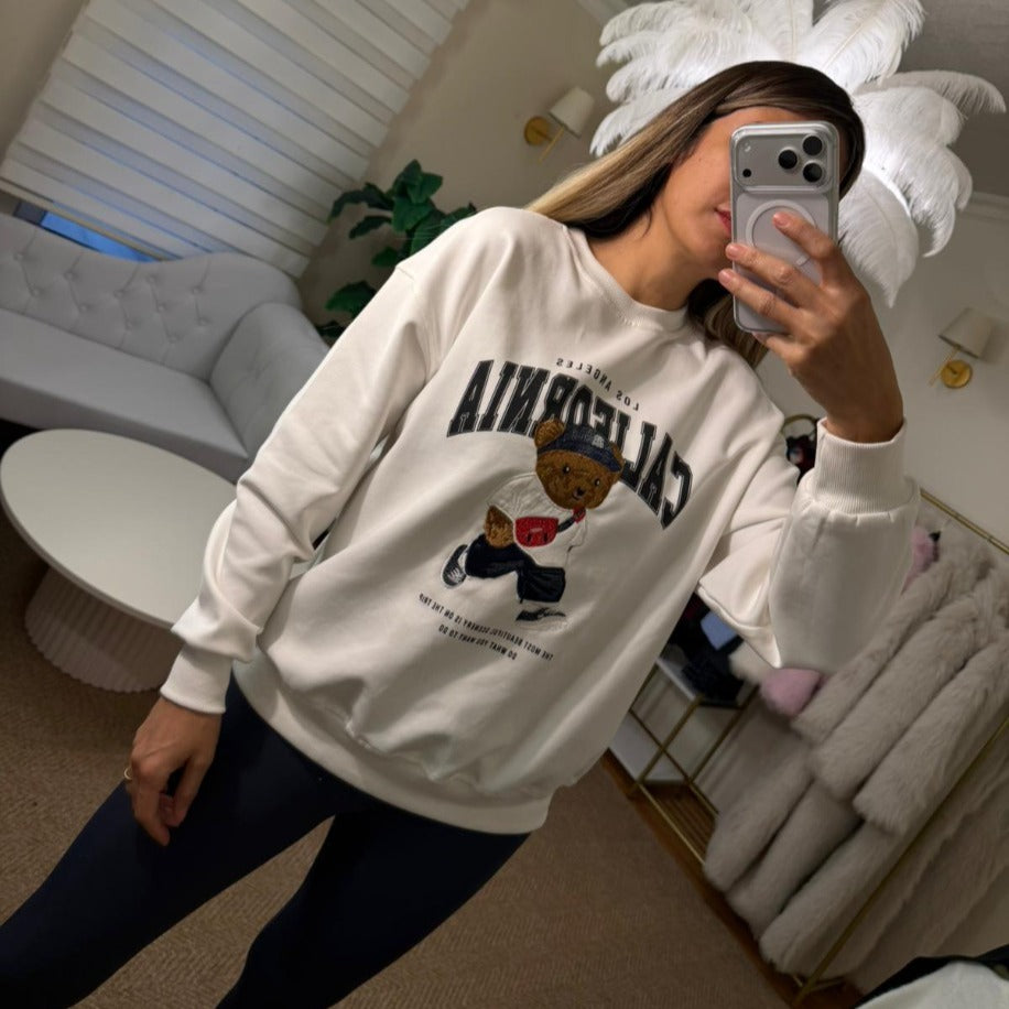 BEYAZ AYICIKLI SWEATSHİRT