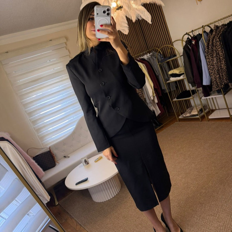 SİYAH MİDİ YIRTMAÇLI ETEK - CEKET TAKIM