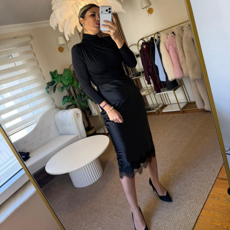 SİYAH SATEN DANTEL DETAYLI ETEK